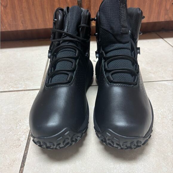 UNDER AMOUR HOVR INFIL WATER PROOF BOOTS MENS 9.5 3026737-001 - Picture 2 of 5